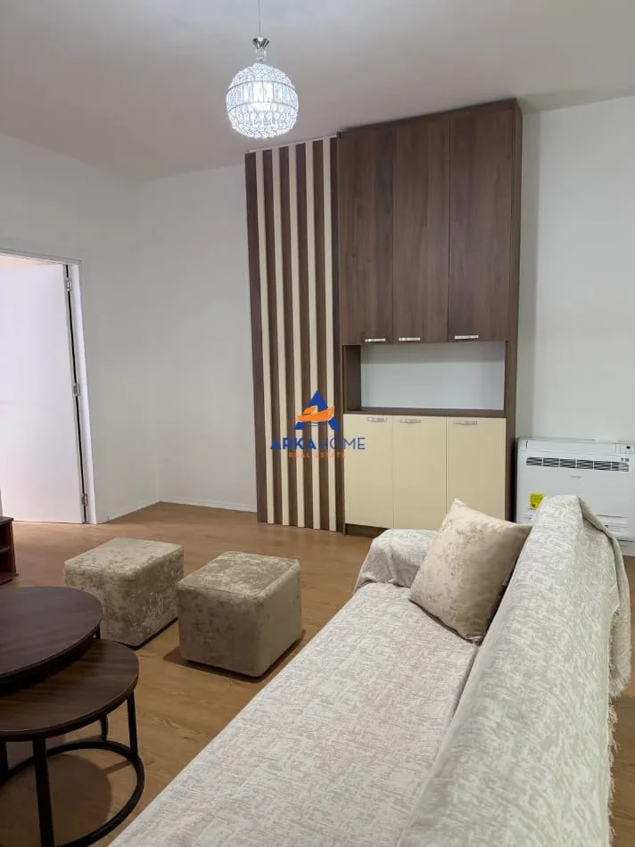 Tirane, jepet me qera apartament 1+1 Kati 7, 65 m² 600 € (Tirana, Tirana Municipality, Tirana County, Central Albania, 1001-1028, Albania)