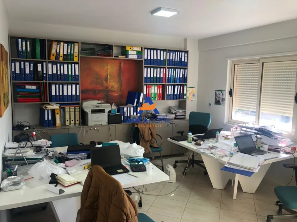 Tirane, jepet me qera apartament 2+1 Kati 7, 97 m² 629 € 