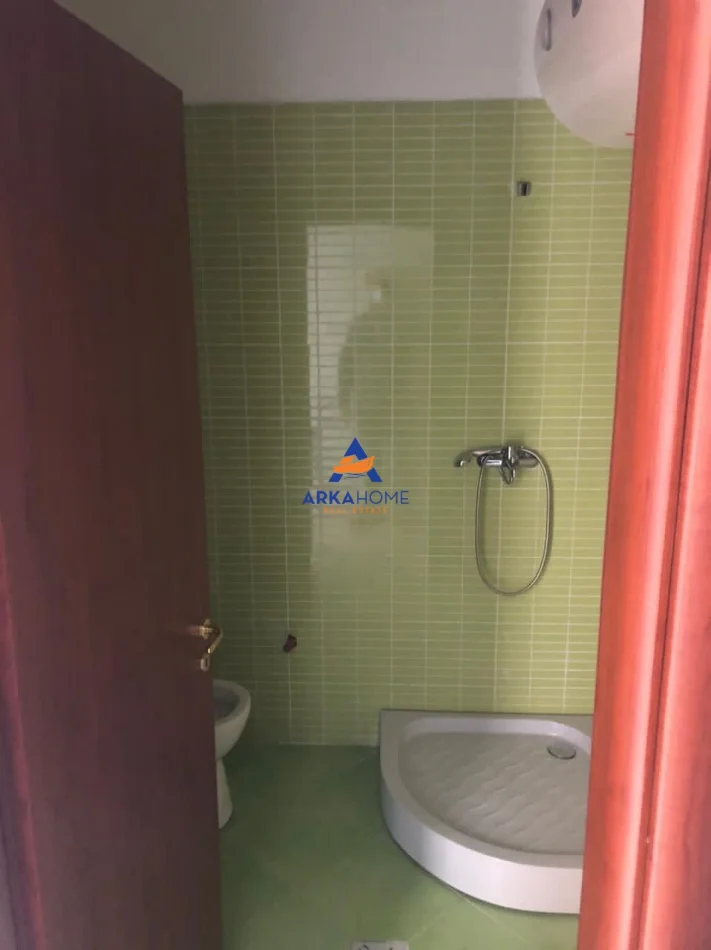 Tirane, jepet me qera apartament 2+1 Kati 7, 97 m² 629 € 