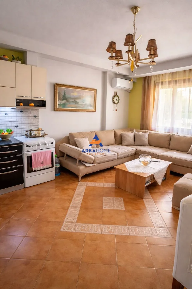 Tirane, jepet me qera apartament 1+1+Ballkon Kati 6, 55 m² 451 € 