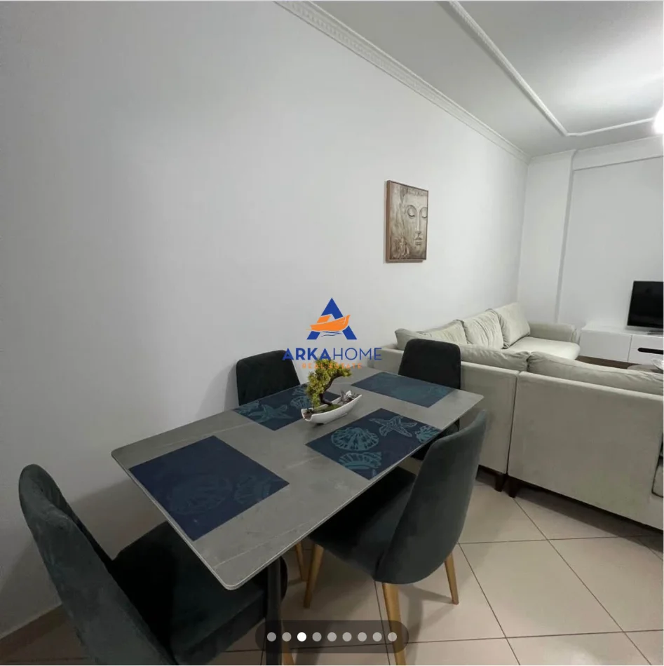Tirane, jepet me qera apartament 2+1+Ballkon , 90 m² 