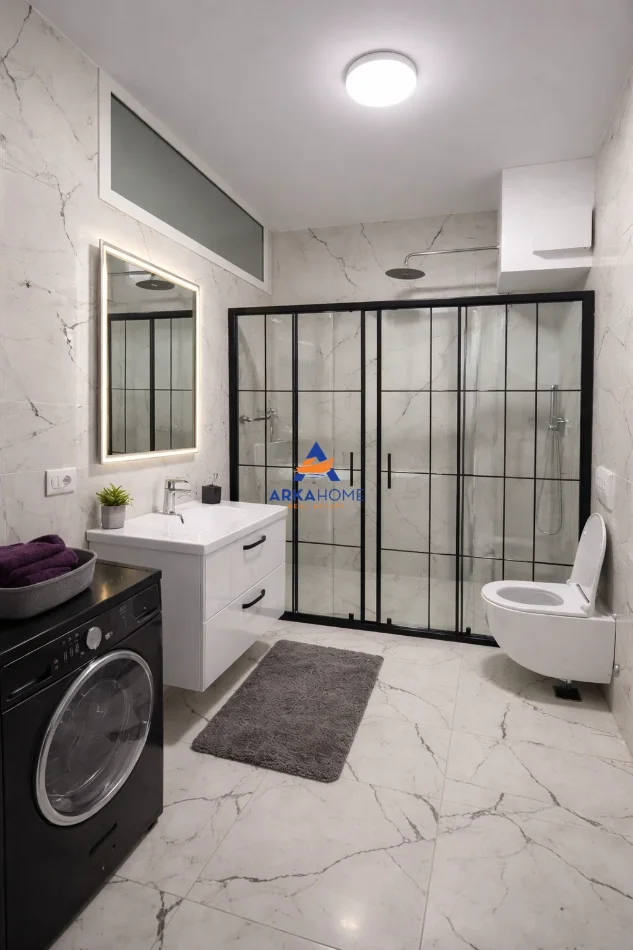 Tirane, jepet me qera apartament 2+1+Ballkon Kati 3, 83 m² 950 € 