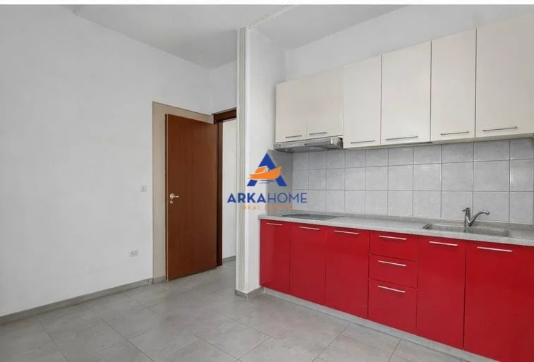 Tirane, shitet apartament 1+1+Ballkon Kati 1, 48 m² 136.554 € 