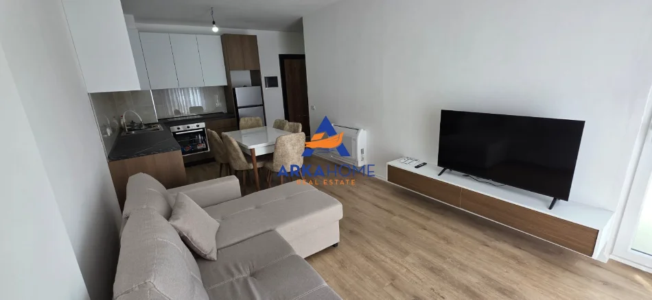 Tirane, jepet me qera apartament 2+1+Ballkon Kati 2, 70 m² 525 € 