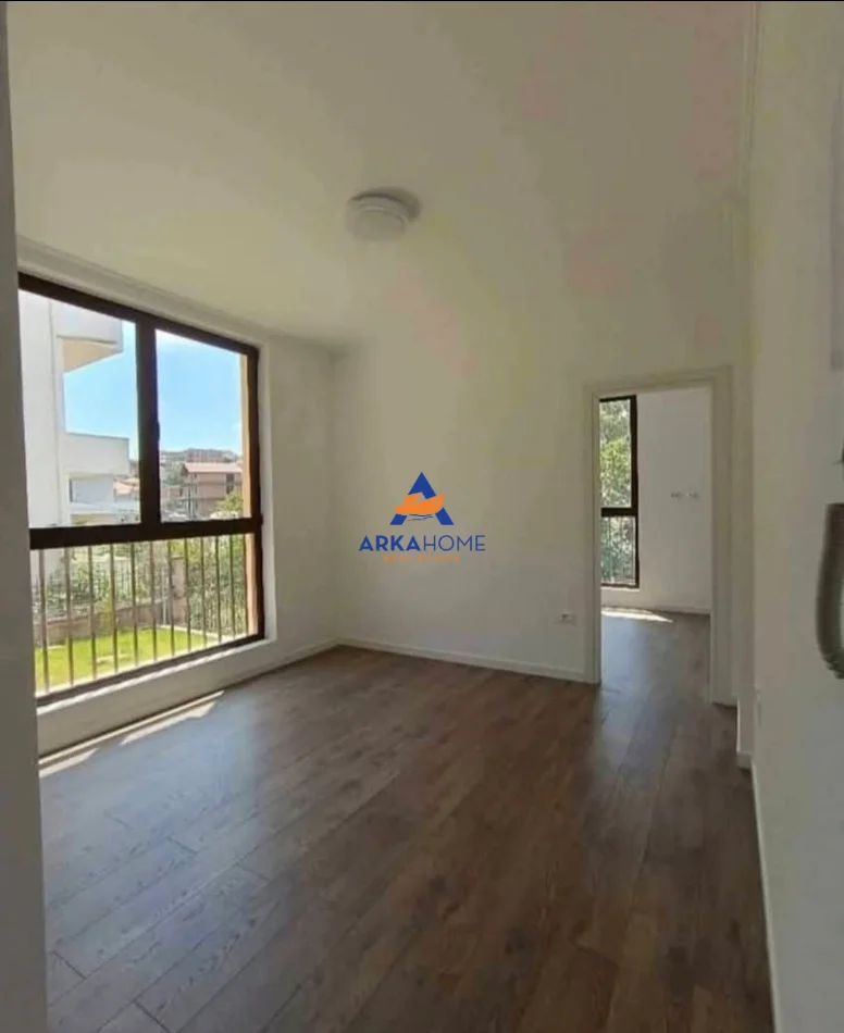 Tirane, jepet me qera apartament 3 Katshe Kati 3, 360 m² 2.626 € 