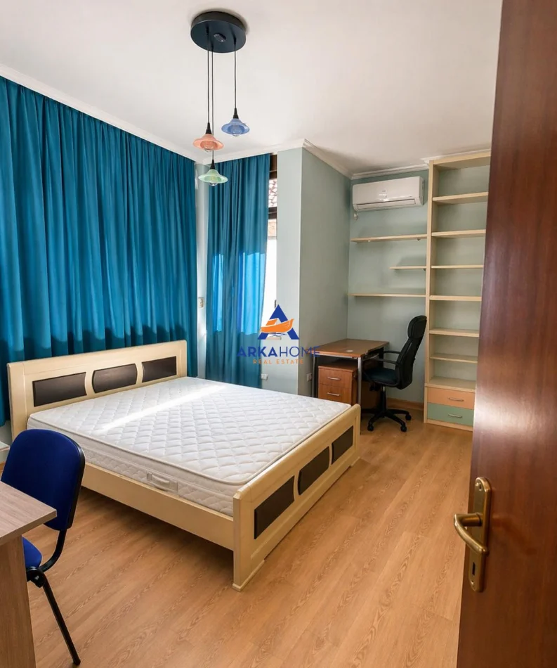 Tirane, jepet me qera apartament 2+1+Ballkon Kati 7, 120 m² 1.200 € 