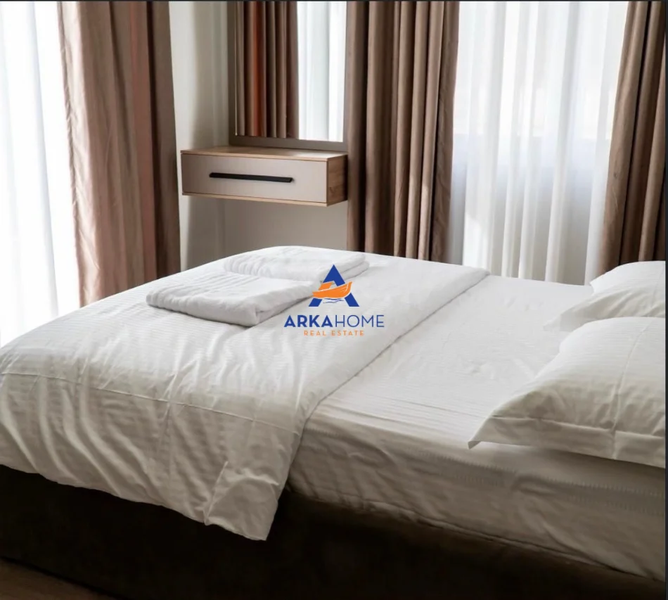 Tirane, shitet apartament 3+1+Ballkon Kati 1, 284 m² 600.000 € 