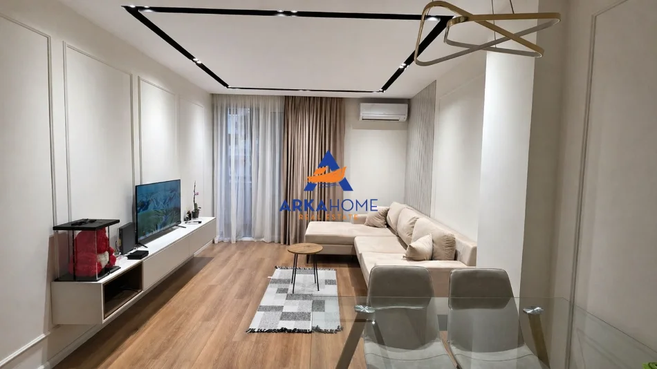 Tirane, jepet me qera apartament 2+1+Ballkon Kati 2, 75 m² 1.000 € 