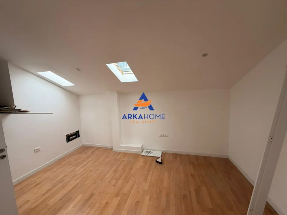 Tirane, shitet apartament 1+1+Ballkon Kati 5, 68 m² 140.000 € 