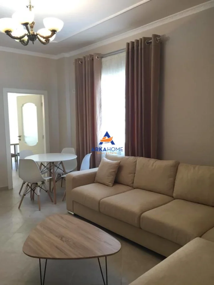 Tirane, jepet me qera apartament 1+1 Kati 4, 67 m² 450 € 