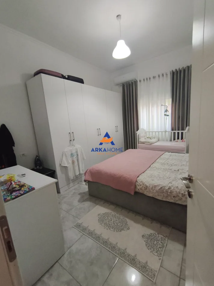 Tirane, shitet apartament 2+1+Ballkon Kati 3, 83 m² 128.000 € 