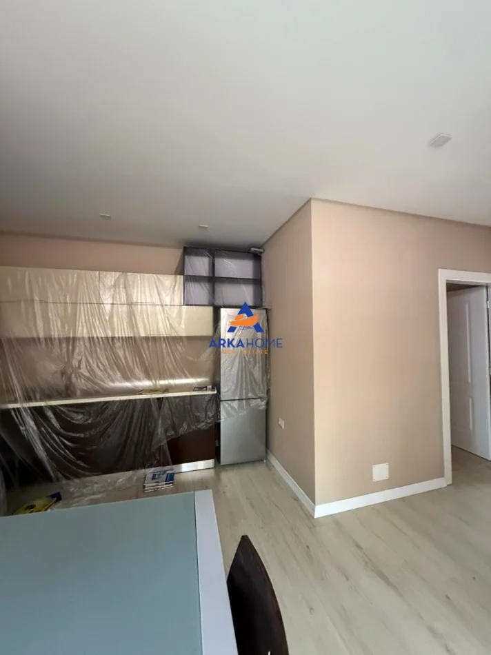 Tirane, shitet Vile 3 Katshe Kati 3, 720 m² 700.000 € 