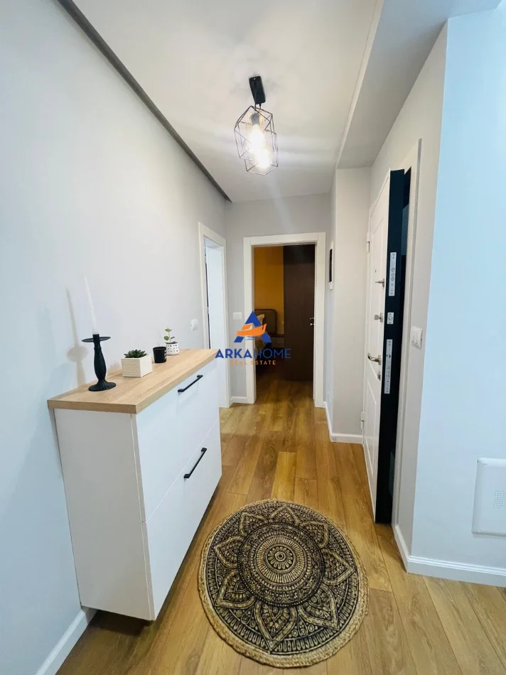 Tirane, jepet me qera apartament 1+1+Ballkon Kati 2, 62 m² 700 € 