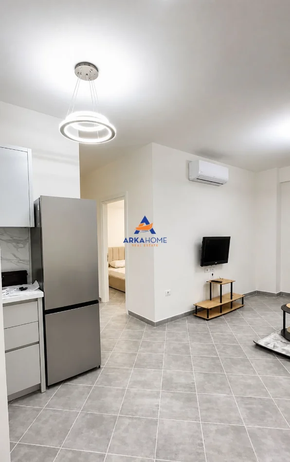 Tirane, jepet me qera apartament 2+1+Ballkon Kati 2, 93 m² 787 € 