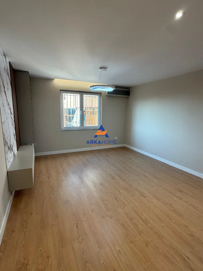 Tirane, shitet apartament 2+1+Ballkon Kati 11, 79 m² 190.000 € 