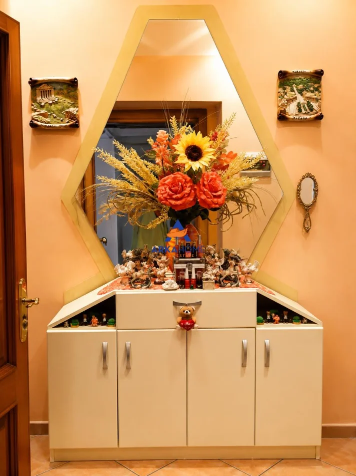 Tirane, jepet me qera apartament 1+1+Ballkon Kati 4, 60 m² 525 € 