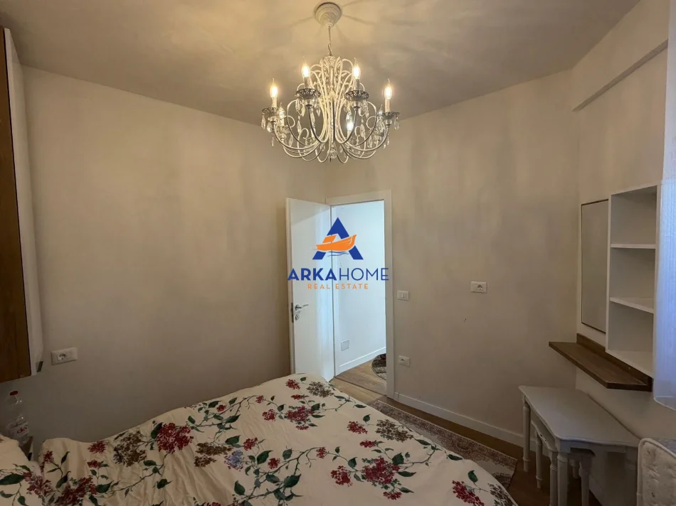 Tirane, jepet me qera apartament 1+1+Ballkon Kati 0, 65 m² 525 € 