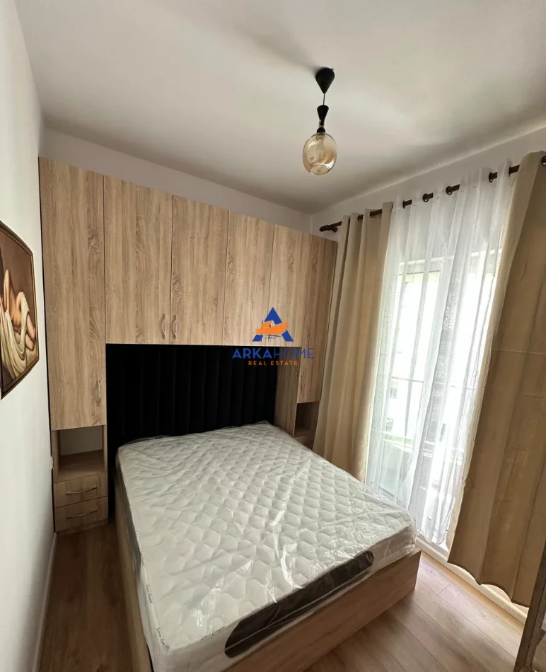 Tirane, jepet me qera apartament 1+1+Ballkon Kati 2, 65 m² 450 € 