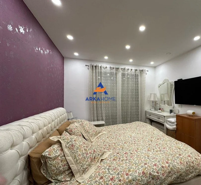 Tirane, shitet apartament 3+1+Ballkon Kati 7, 131 m² 365.000 € 