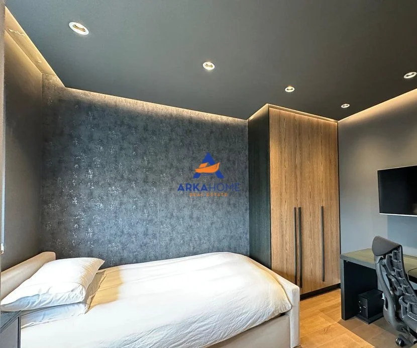 Tirane, shitet apartament 3+1+Ballkon Kati 7, 131 m² 365.000 € 