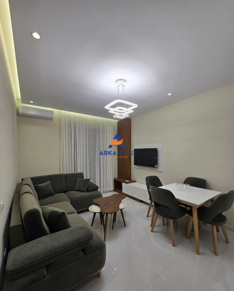 Tirane, jepet me qera apartament 1+1+Ballkon Kati 5, 60 m² 420 € 