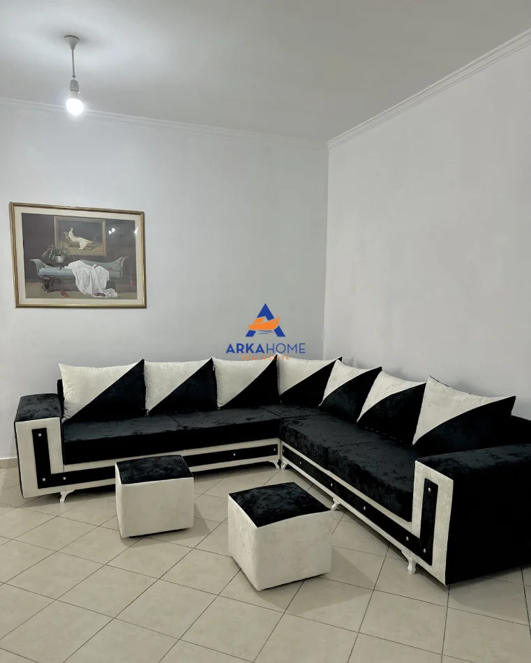 Tirane, shitet apartament 2+1+Ballkon Kati 2, 92 m² 180.000 € 