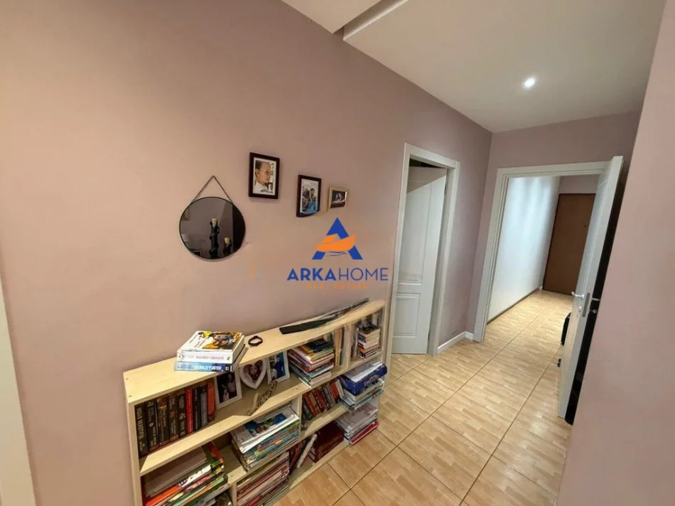 Tirane, shitet apartament 2+1+Ballkon Kati 4, 105 m² 230.000 € 