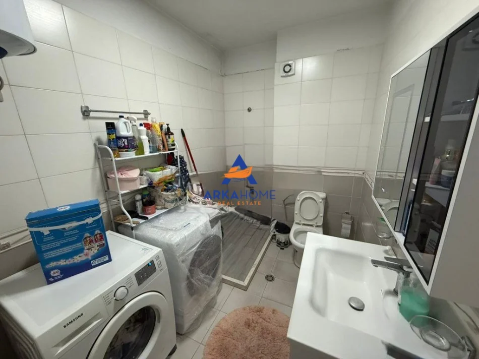 Tirane, shitet apartament 2+1+Ballkon Kati 4, 105 m² 230.000 € 