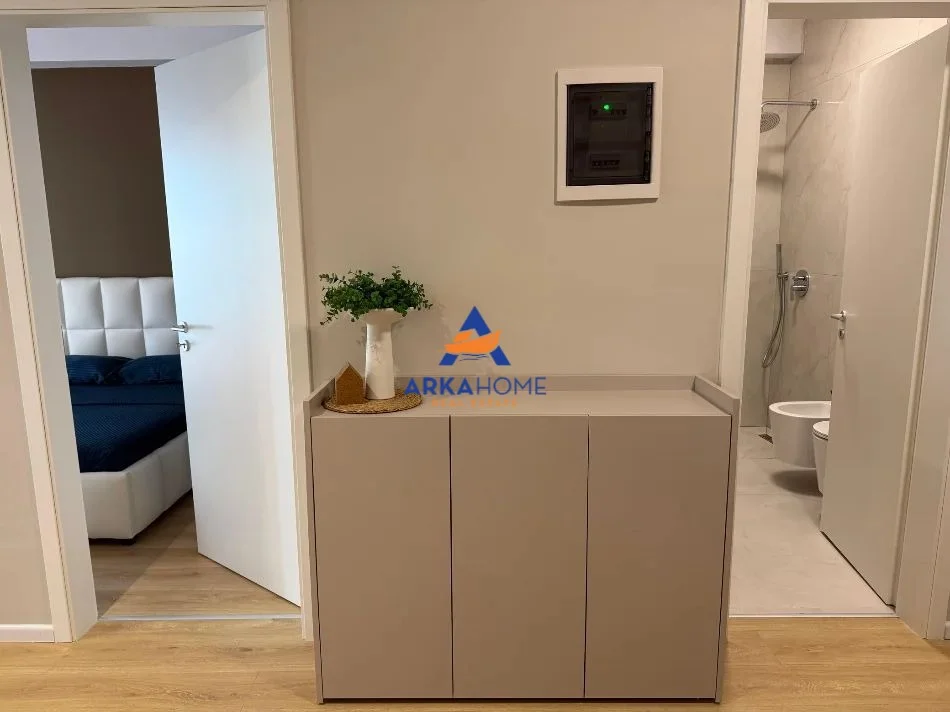 Tirane, jepet me qera apartament 1+1+Ballkon Kati 3, 60 m² 473 € 