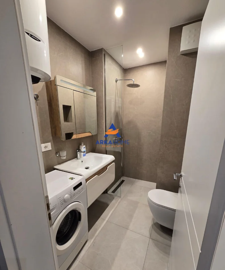 Tirane, jepet me qera apartament 1+1+Ballkon Kati 5, 90 m² 893 € (Astir Tiranë)