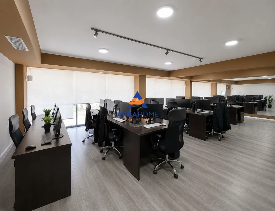 Tirane, jepet me qera ambjent biznesi Kati 2, 200 m² 3.500 € 
