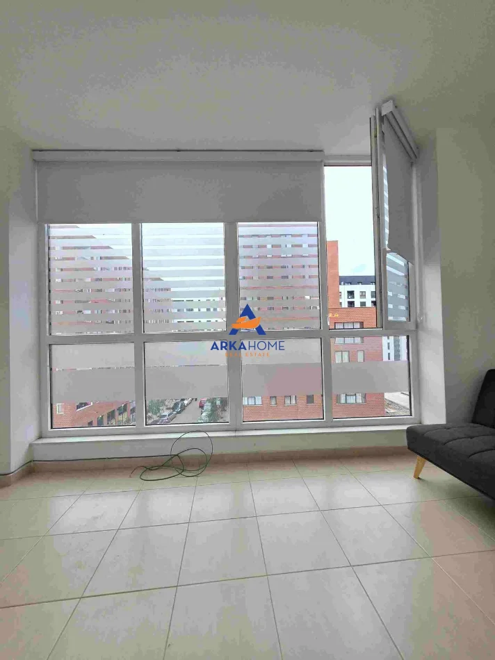 Tirane, jepet me qera ambjent biznesi Kati 3, 60 m² 463 € 