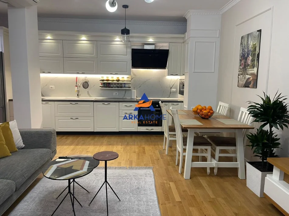 Tirane, shitet apartament 3+1+Ballkon Kati 2, 120 m² 300.000 € 