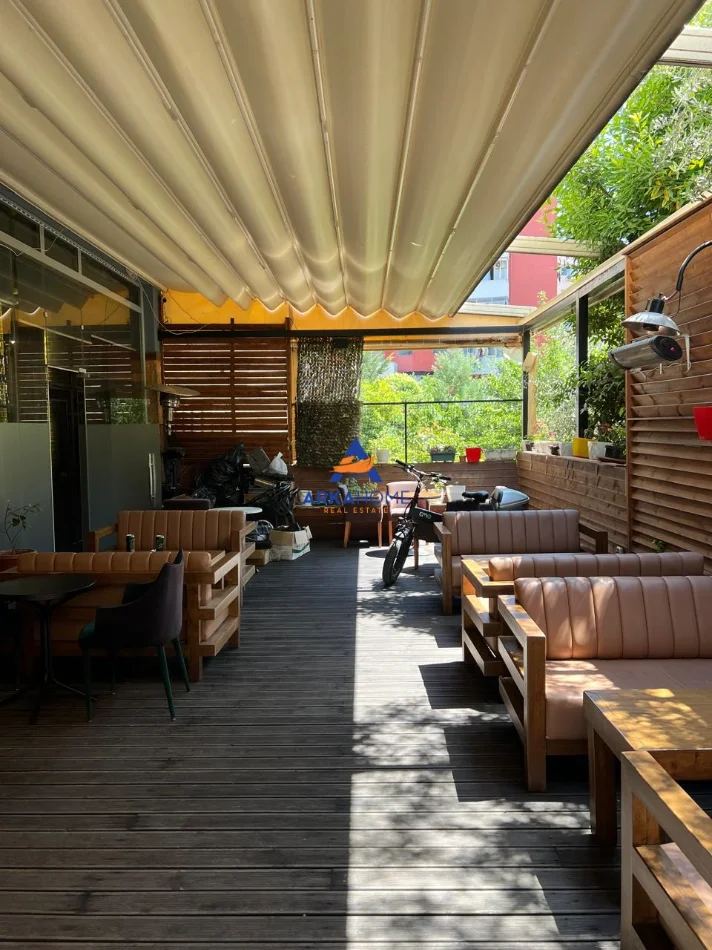 Tirane, jepet me qera ambjent biznesi Kati 0, 120 m² 1.200 € 