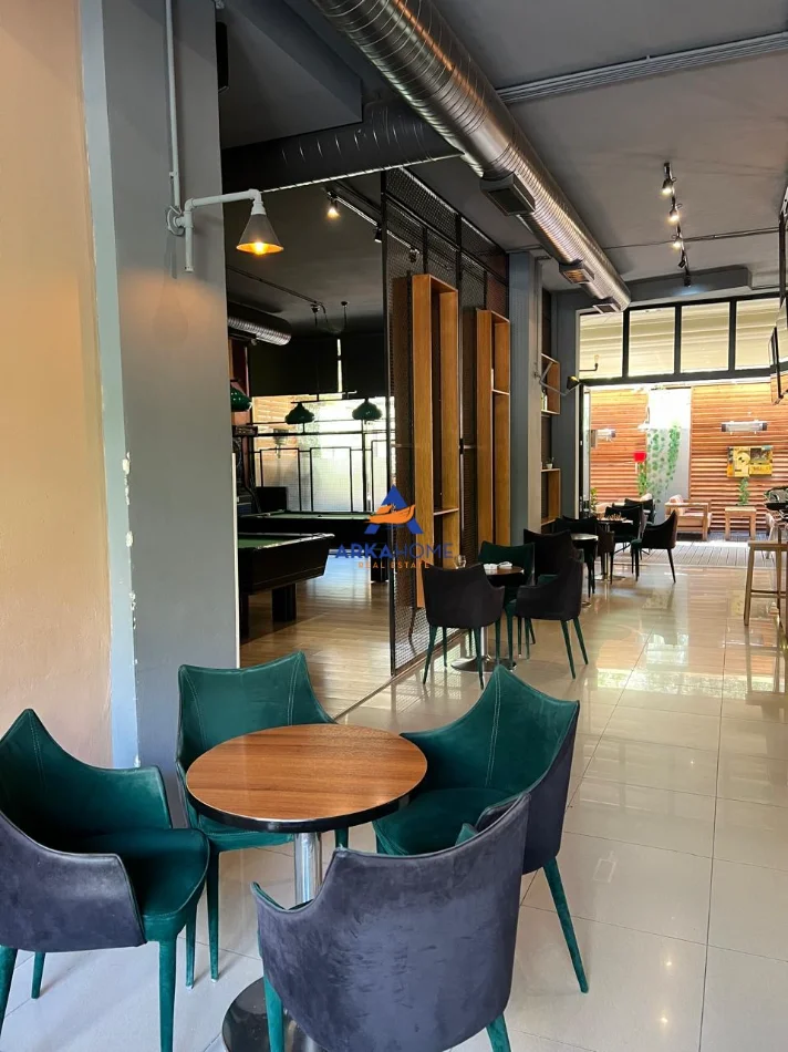 Tirane, jepet me qera ambjent biznesi Kati 0, 120 m² 1.200 € 