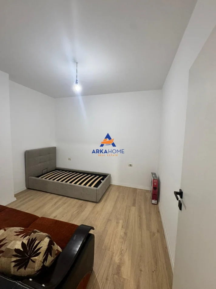Tirane, shitet apartament 1+1+Ballkon Kati 2, 72 m² 140.000 € 