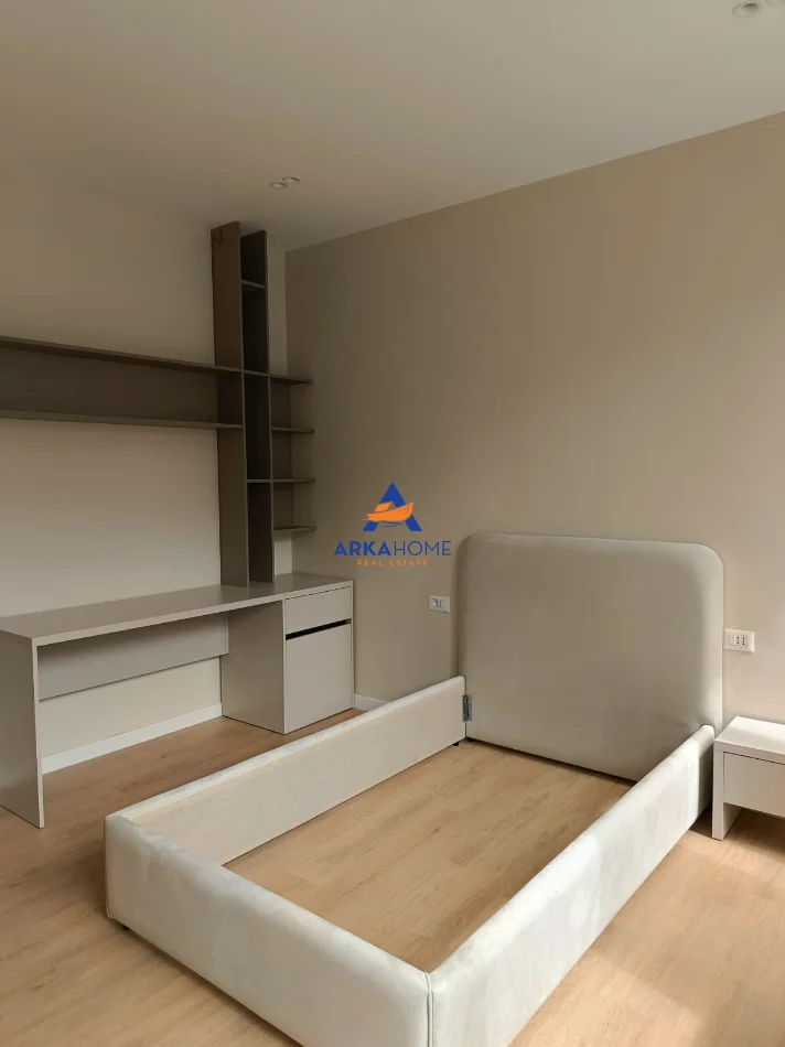 Tirane, jepet me qera apartament Vile 2 Katshe , 285 m² 3.000 € 