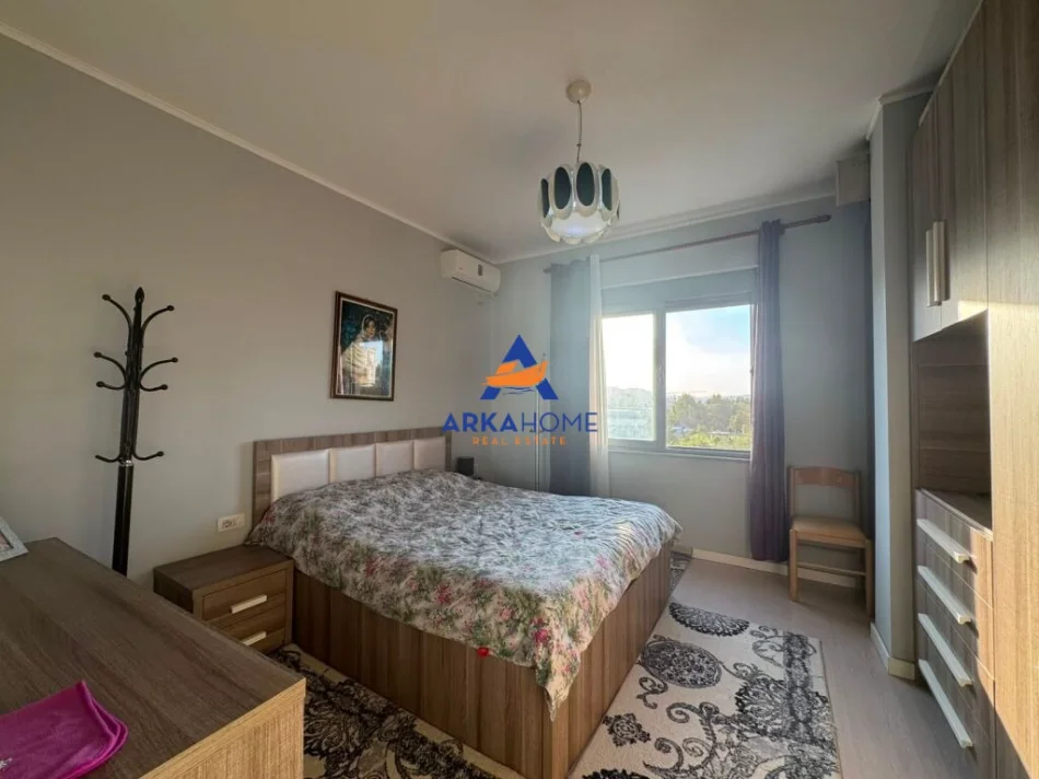 Tirane, shitet apartament 3+1+Ballkon Kati 4, 155 m² 250.000 € 