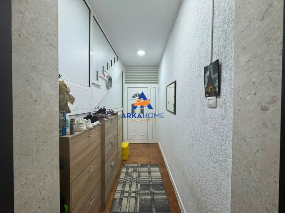 Tirane, shitet apartament 3+1+Ballkon Kati 4, 155 m² 250.000 € 