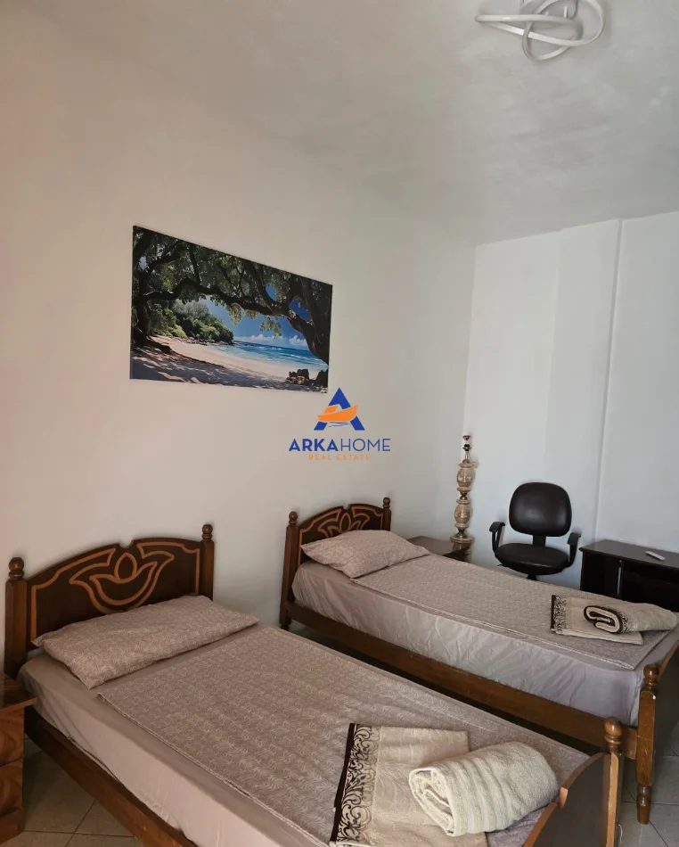 Tirane, jepet me qera apartament 2+1+Ballkon Kati 3, 90 m² 650 € 