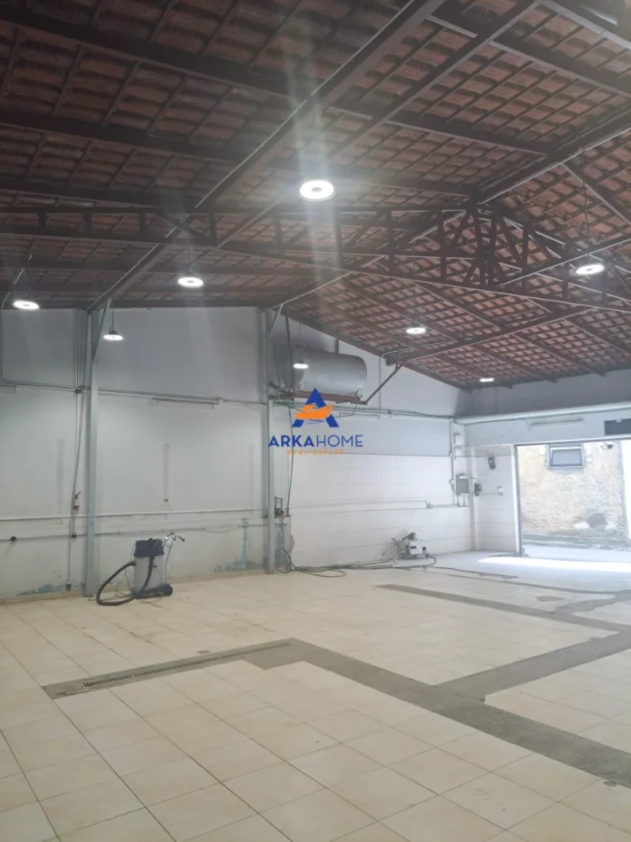 Tirane, jepet me qera ambjent biznesi Kati 0, 200 m² 