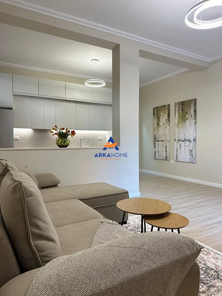 Tirane, jap me qera apartament 1+1+Ballkon Kati 1, 62 m² 578 € 