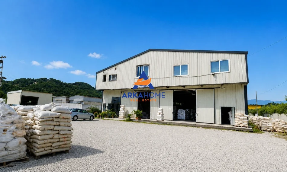 Tirane, jepet me qera magazine Kati 0, 1.500 m² 6.000 € 