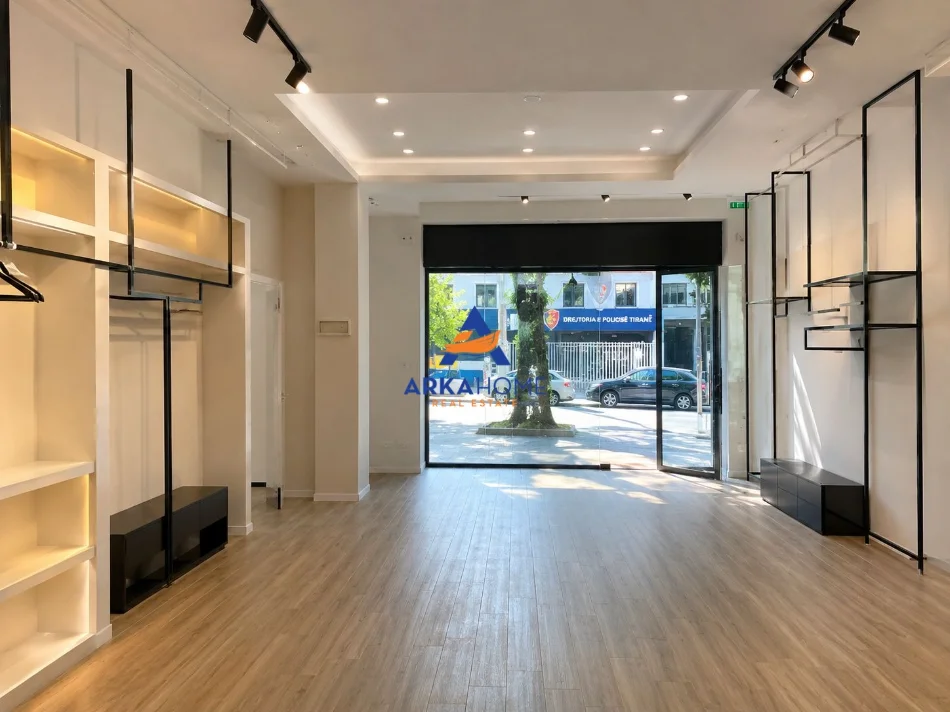 Tirane, jepet me qera ambjent biznesi Kati 0, 60 m² 1.300 € 