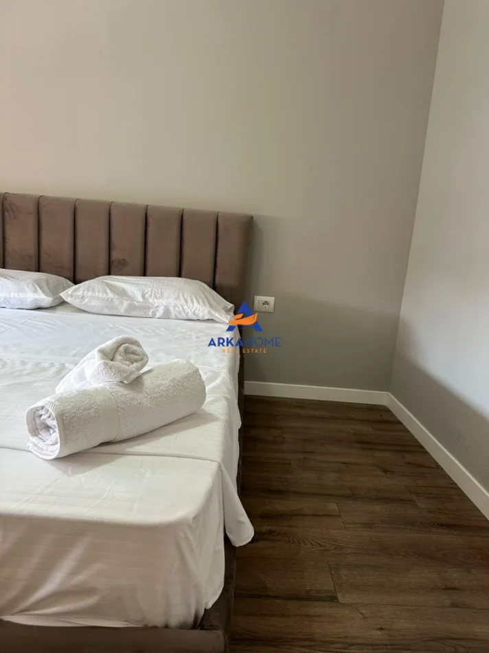 Tirane, jepet me qera apartament 1+1+Ballkon Kati 5, 67 m² 650 € 