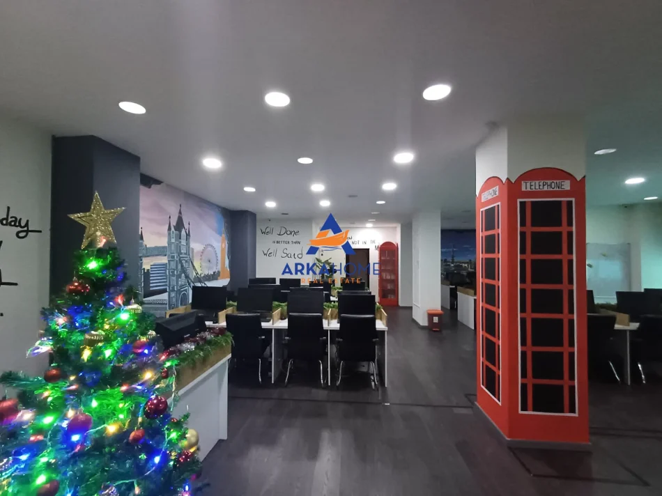 Tirane, jepet me qera ambjent biznesi Kati 1, 200 m² 2.500 € 