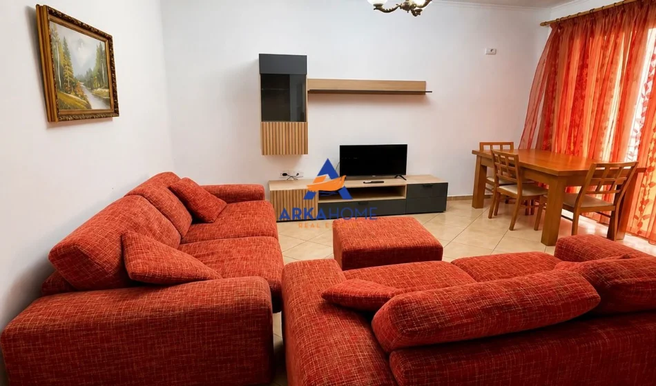Tirane, jepet me qera apartament 1+1+Ballkon Kati 2, 65 m² 379 € 