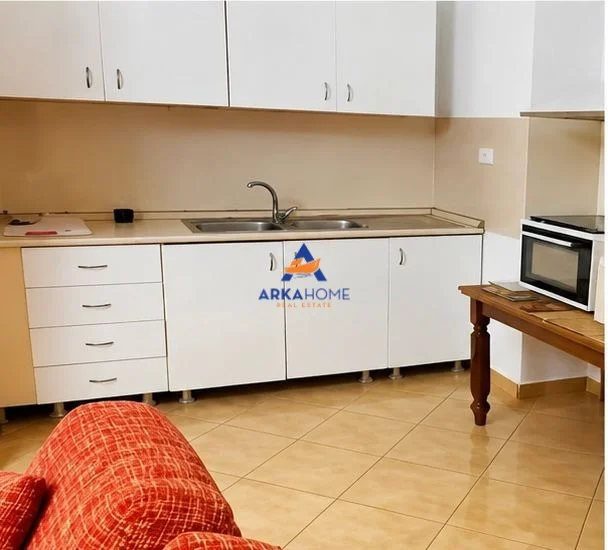 Tirane, jepet me qera apartament 1+1+Ballkon Kati 2, 65 m² 379 € 