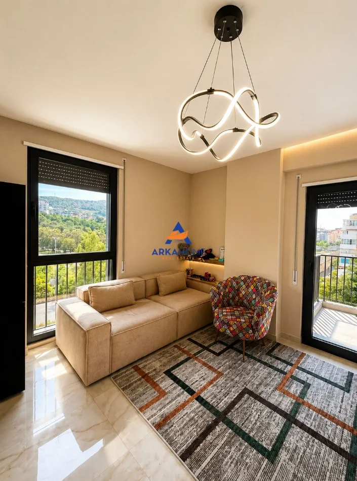 Tirane, jepet me qera apartament 1+1+Ballkon Kati 6, 70 m² 791 € 