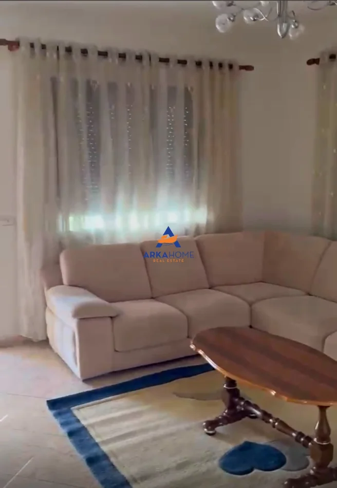 Tirane, jepet me qera apartament Dublex Kati 2, 200 m² 700 € 